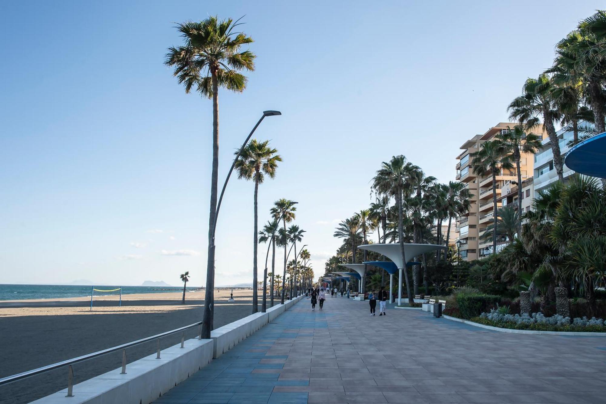 Los Aticos Estepona Exteriör bild